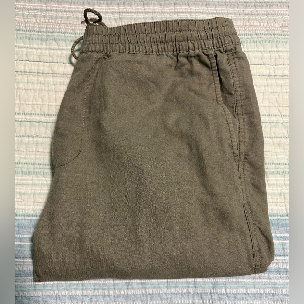 H&M men pants size medium excellent condition